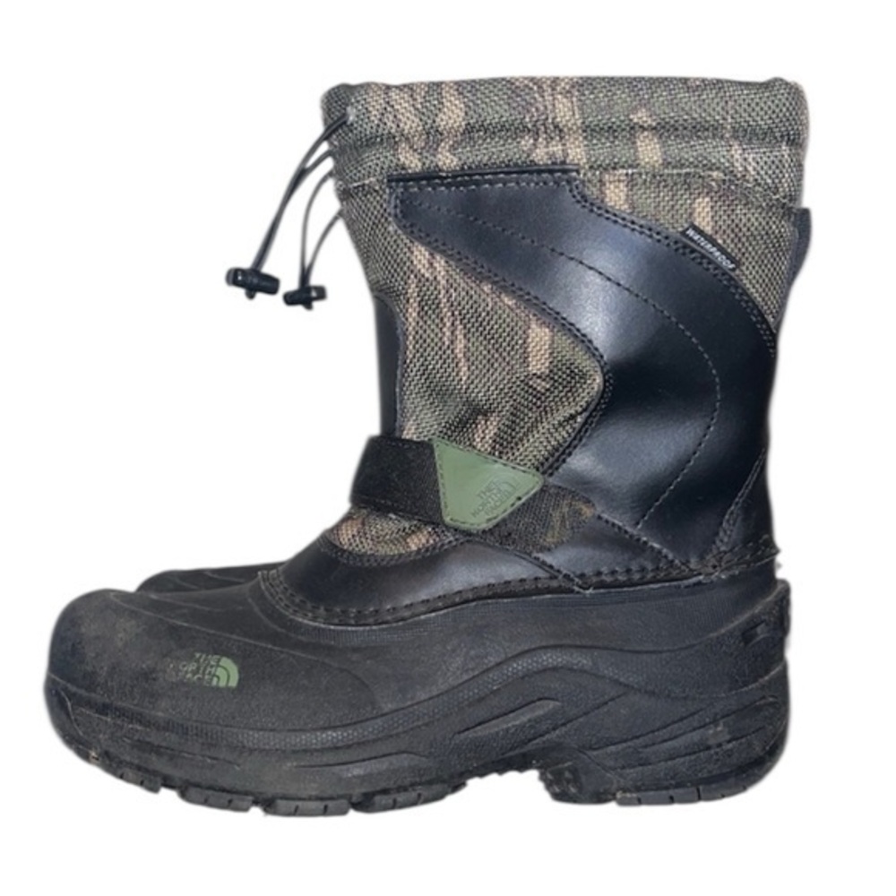 The North Face Black and Green Camouflage Boots, size 5